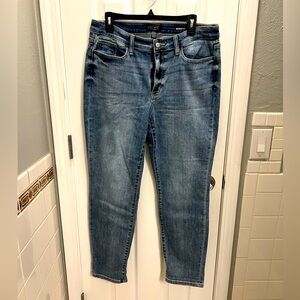 Boyfriend non distressed last chance